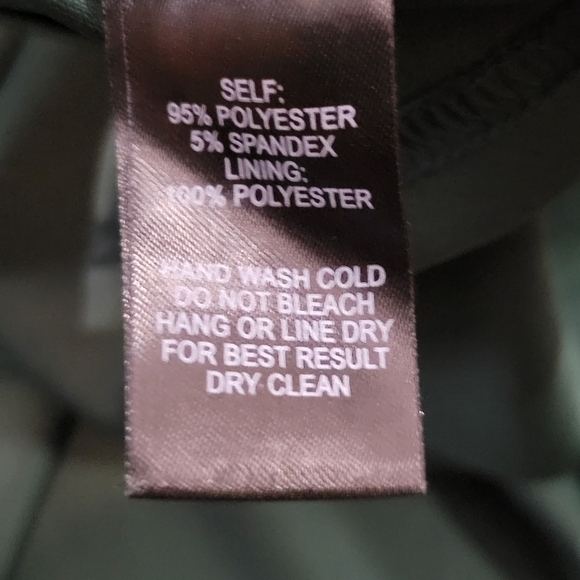 Lulu's Hunter green v neck skater dress size Large - Picture 7 of 8